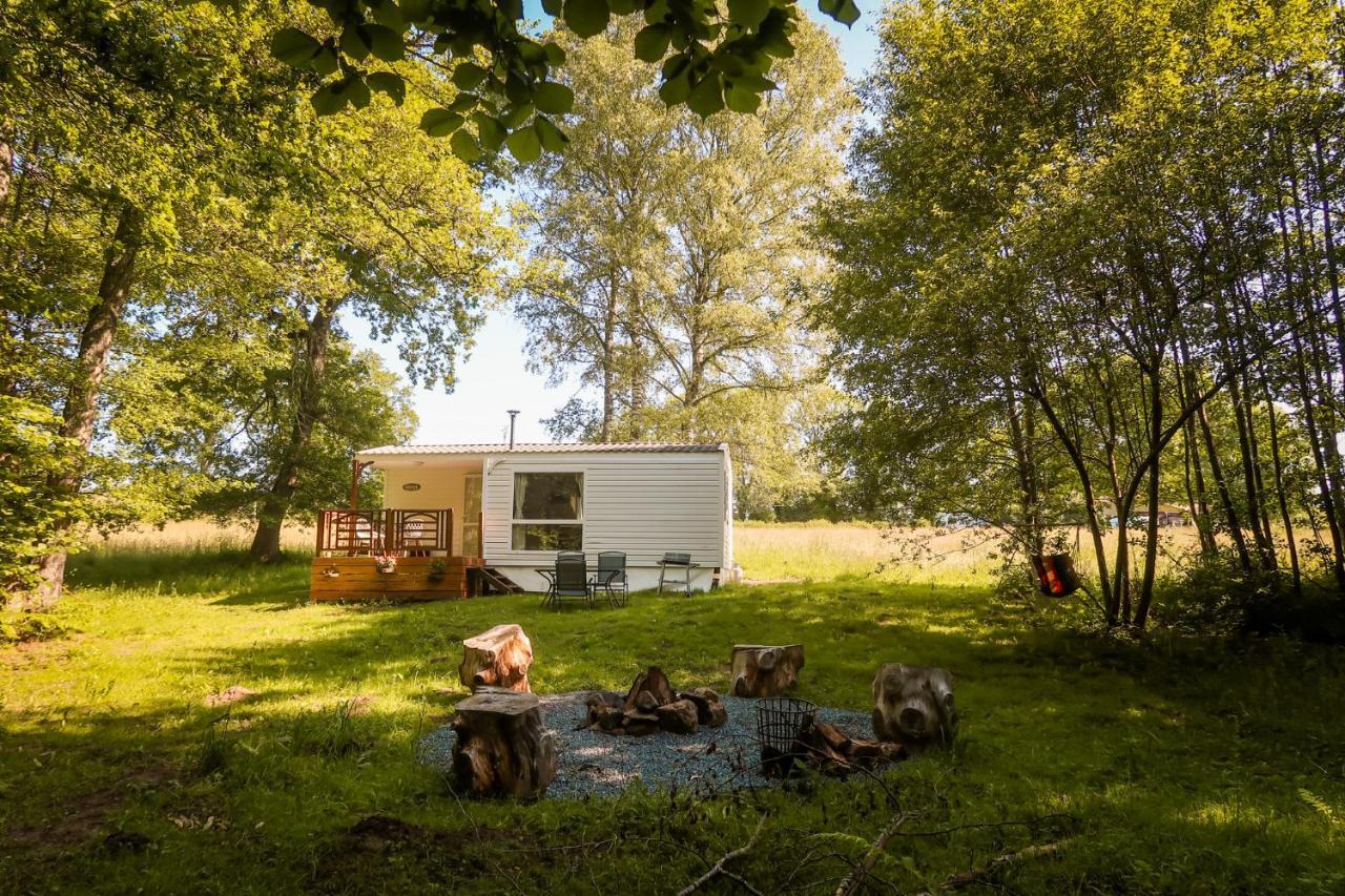 Mini-Glamping En Auvergne Villa Sainte-Christine  Exteriör bild
